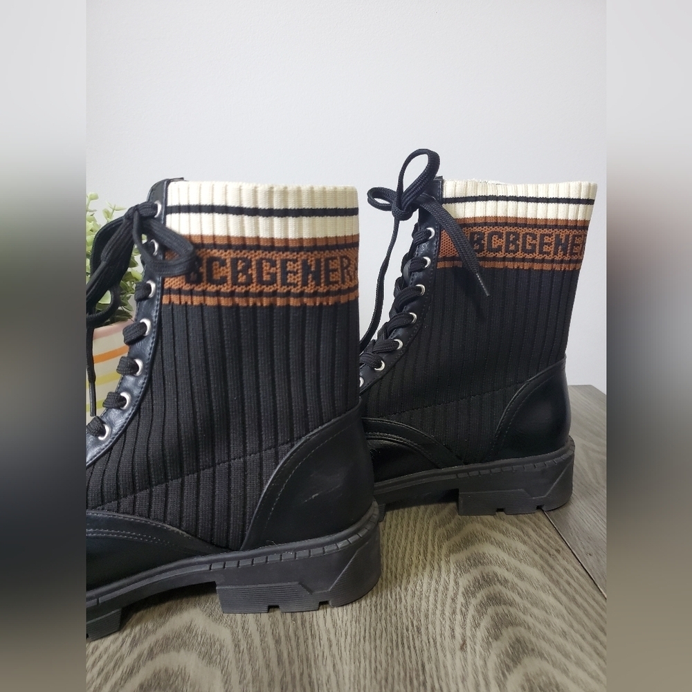 BCBG GENERATION size 7 Tassie sock  combat boot. - Picture 12 of 12